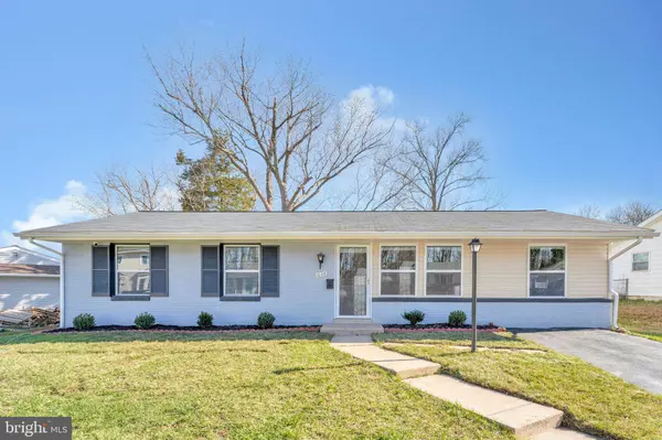 1038 S IRONWOOD RD, Sterling, VA 20164