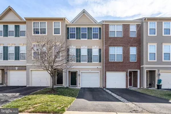 15594 JOHN DISKIN CIR #161, Woodbridge, VA 22191