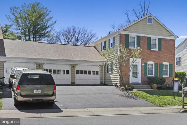 716 PALMER DR, Herndon, VA 20170