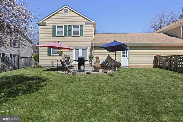 716 PALMER DR, Herndon, VA 20170