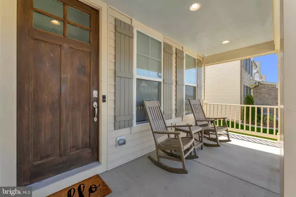 9409 BRIGHTSTAR DR, Manassas Park, VA 20111