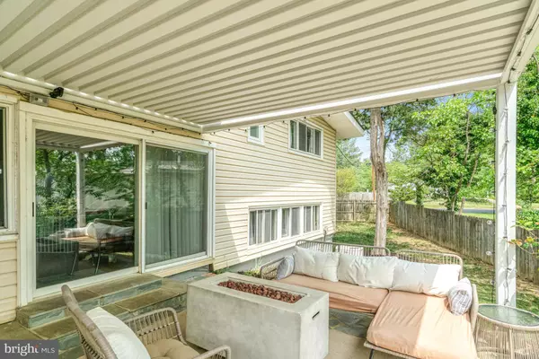 4001 IVANHOE LN, Alexandria, VA 22310