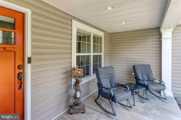 963 WHITE OAK RD, Fredericksburg, VA 22405