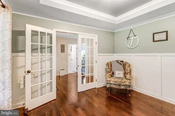 963 WHITE OAK RD, Fredericksburg, VA 22405