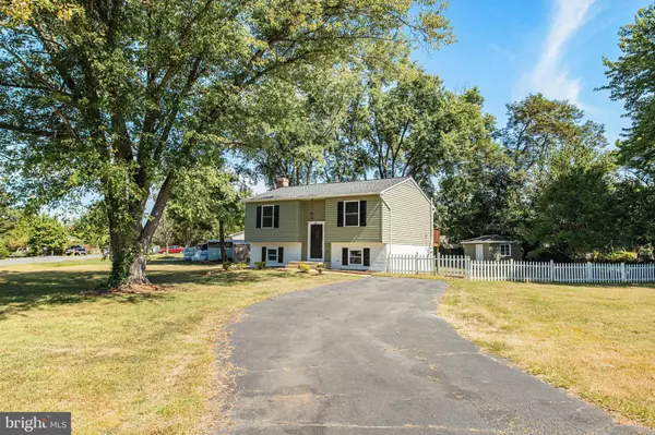 200 VIA DE ROSA DR, Stafford, VA 22556