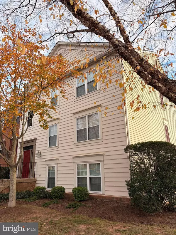 9310 CASPIAN WAY #301, Manassas, VA 20110