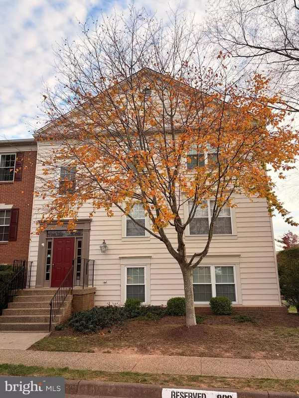 9310 CASPIAN WAY #301, Manassas, VA 20110