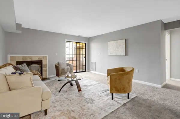 6902 MARY CAROLINE CIR #E, Alexandria, VA 22310