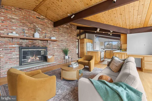 7099 GLEN CURTISS LN, Warrenton, VA 20187