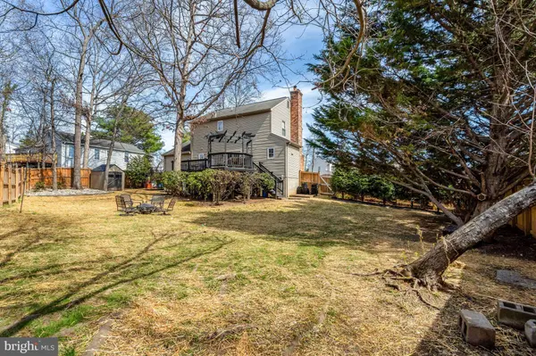 4534 SAMUELS PINE RD, Chantilly, VA 20151