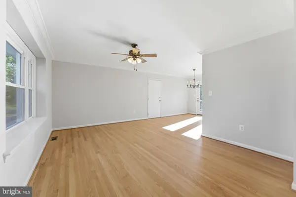 4508 OLD FIELD DR, Gainesville, VA 20155