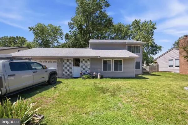 109 HARVEST LN, Sterling, VA 20164
