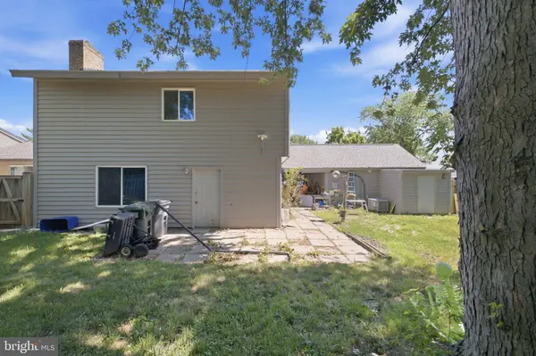 109 HARVEST LN, Sterling, VA 20164