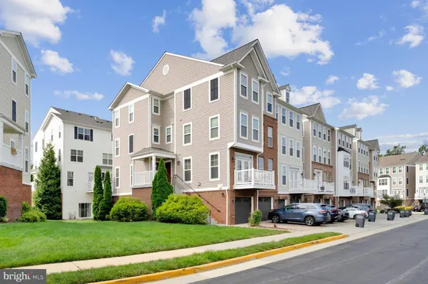 42203 SHORECREST TER, Aldie, VA 20105