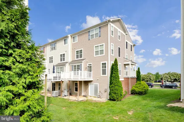 42203 SHORECREST TER, Aldie, VA 20105