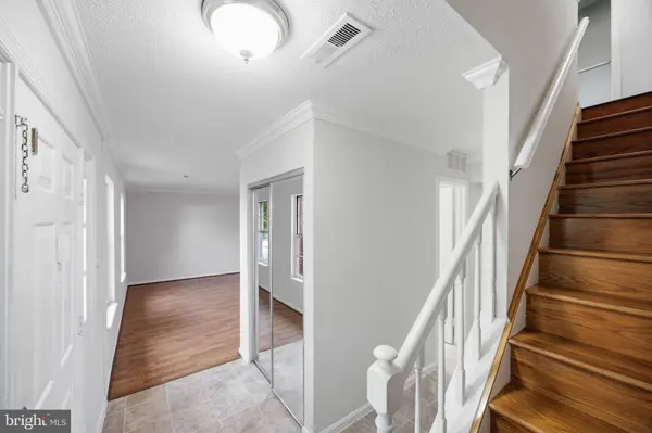 8933 SWEETBRIAR ST, Manassas, VA 20110