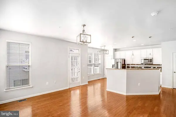 42203 SHORECREST TER, Aldie, VA 20105