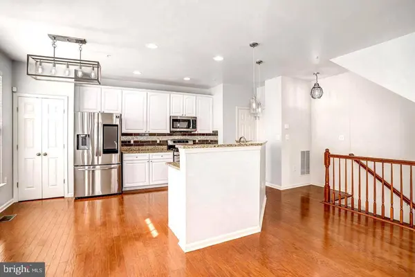 42203 SHORECREST TER, Aldie, VA 20105