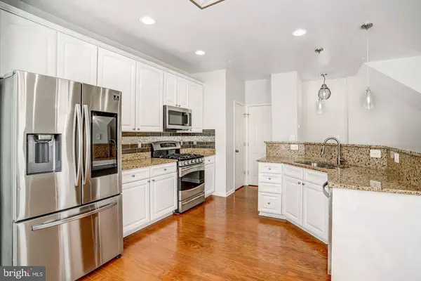 42203 SHORECREST TER, Aldie, VA 20105
