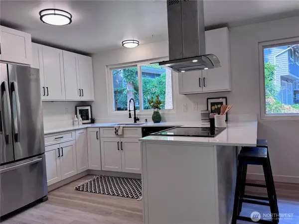 17448 NE 156th ST, Woodinville, WA 98072