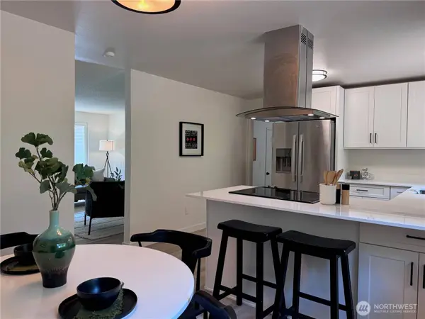 17448 NE 156th ST, Woodinville, WA 98072