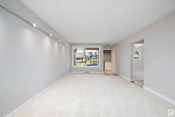 7731 80 AV NW, Edmonton, AB T6C 0S3