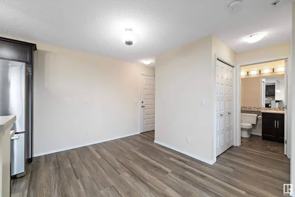 #314 6070 SCHONSEE WY NW, Edmonton, AB T5Z 0G8