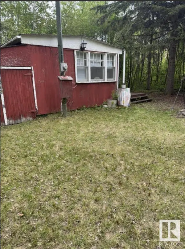 3 Leslies RD, Rural Athabasca County, AB T9S 1R9