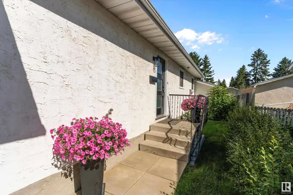 5328 36 AV, Wetaskiwin, AB T9A 2L9