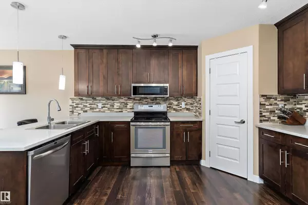 15132 31 ST NW, Edmonton, AB T5Y 0S3