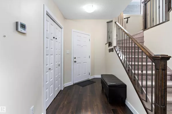 15132 31 ST NW, Edmonton, AB T5Y 0S3