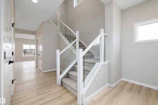 4544 Kinsella LI SW, Edmonton, AB T6W 5G4