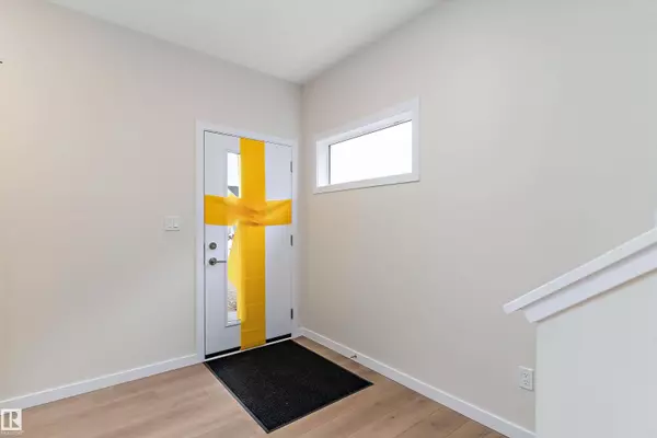 843 ROWAN CL SW, Edmonton, AB T6X 1A2