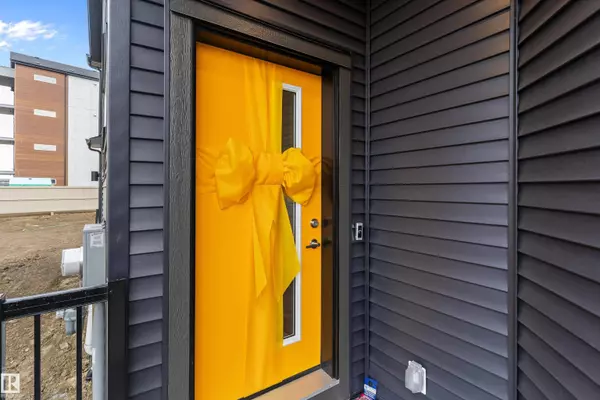 843 ROWAN CL SW, Edmonton, AB T6X 1A2