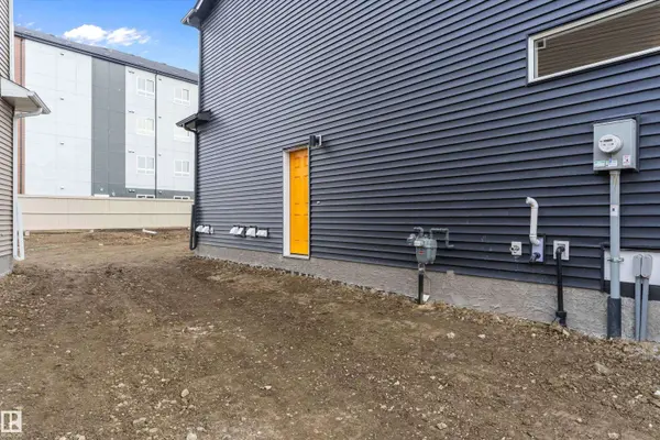 841 ROWAN CL SW, Edmonton, AB T6X 1A2