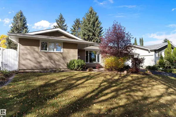 8 FARMSTEAD AV, St. Albert, AB T8N 1V8