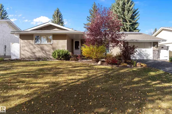 8 FARMSTEAD AV, St. Albert, AB T8N 1V8