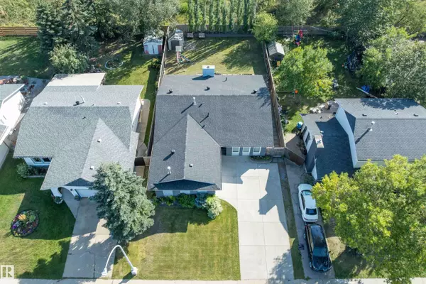 18211 80 AV NW, Edmonton, AB T5T 0V3