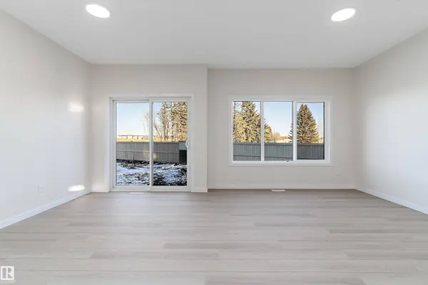 823 ROWAN CL SW, Edmonton, AB T6X 1A2