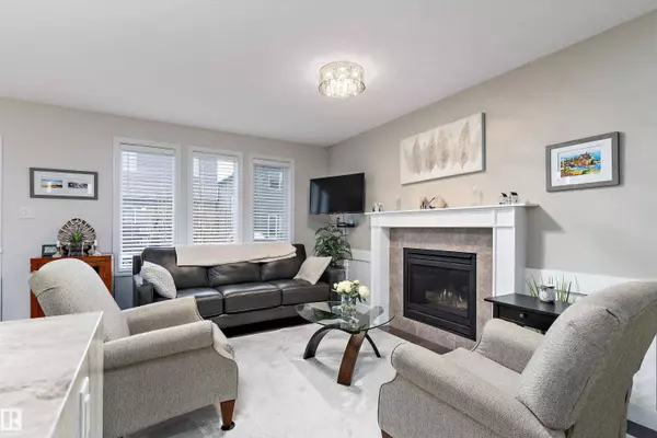 #42 6835 SPEAKER VS NW, Edmonton, AB T6R 0S6