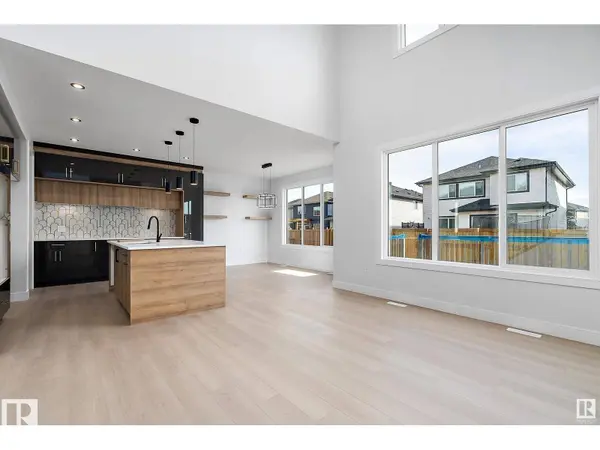 138 SOUTH RAVINES DR, Devon, AB T9G 0M7