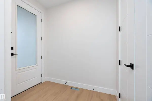 38 ASTORIA PL, Devon, AB T9G 0M7