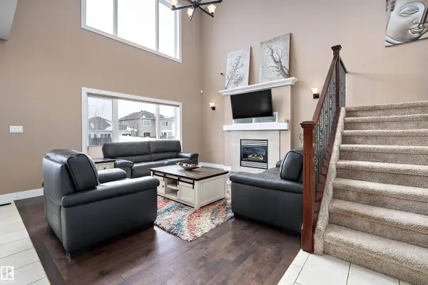 178 WOODHILL, Fort Saskatchewan, AB T8L 0L5