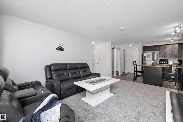 #1128 330 CLAREVIEW STATION DR NW, Edmonton, AB T5Y 0E6