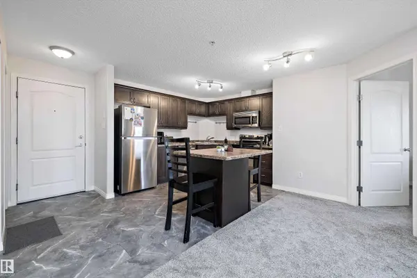 #1128 330 CLAREVIEW STATION DR NW, Edmonton, AB T5Y 0E6