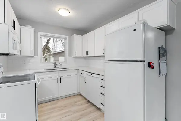 3742 53 ST, Wetaskiwin, AB T9A 2K7