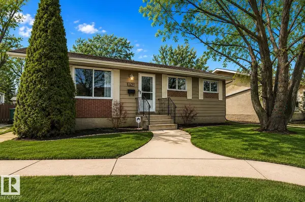 3742 53 ST, Wetaskiwin, AB T9A 2K7