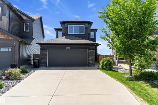 2072 GRAYDON HILL CR SW, Edmonton, AB T6W 4C7