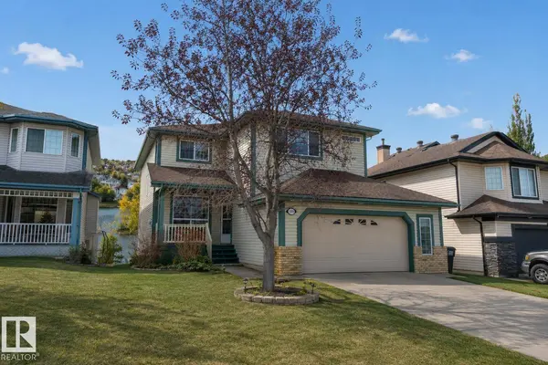 1105 KLARVATTEN CV NW, Edmonton, AB T5Z 3N3