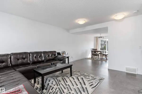 #6 16335 84 ST NW, Edmonton, AB T5Z 0S1